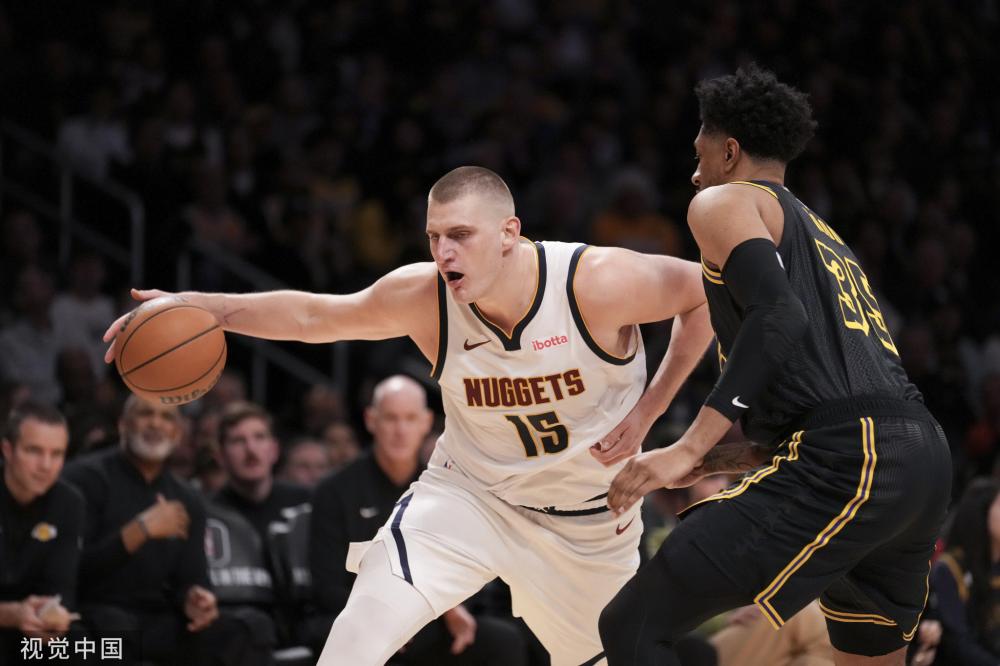 赛季却接连 赛季却接连